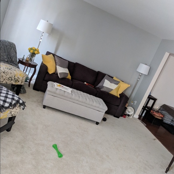 Meet your Posher, Cynthia - Picture 6 of 6